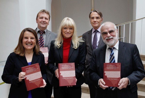 Von Links: Frau Doktor Freund, Professor Doktor Freitag, Frau Doktor Rüschoff-Thale, Professor Doktor Göttmann und Professor Doktor Reininghaus